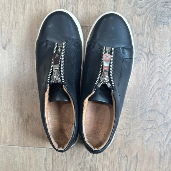 Women’s Frye Lena Zipper Sneakers Size 5.5 - Picture 3 of 7